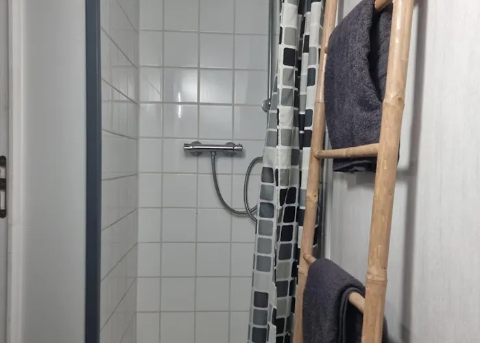 Quai 1 Voie A Parking Gratuit *