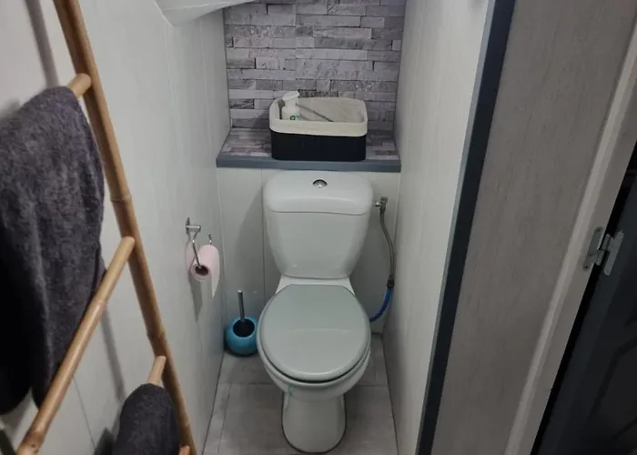 Quai 1 Voie A Parking Gratuit *